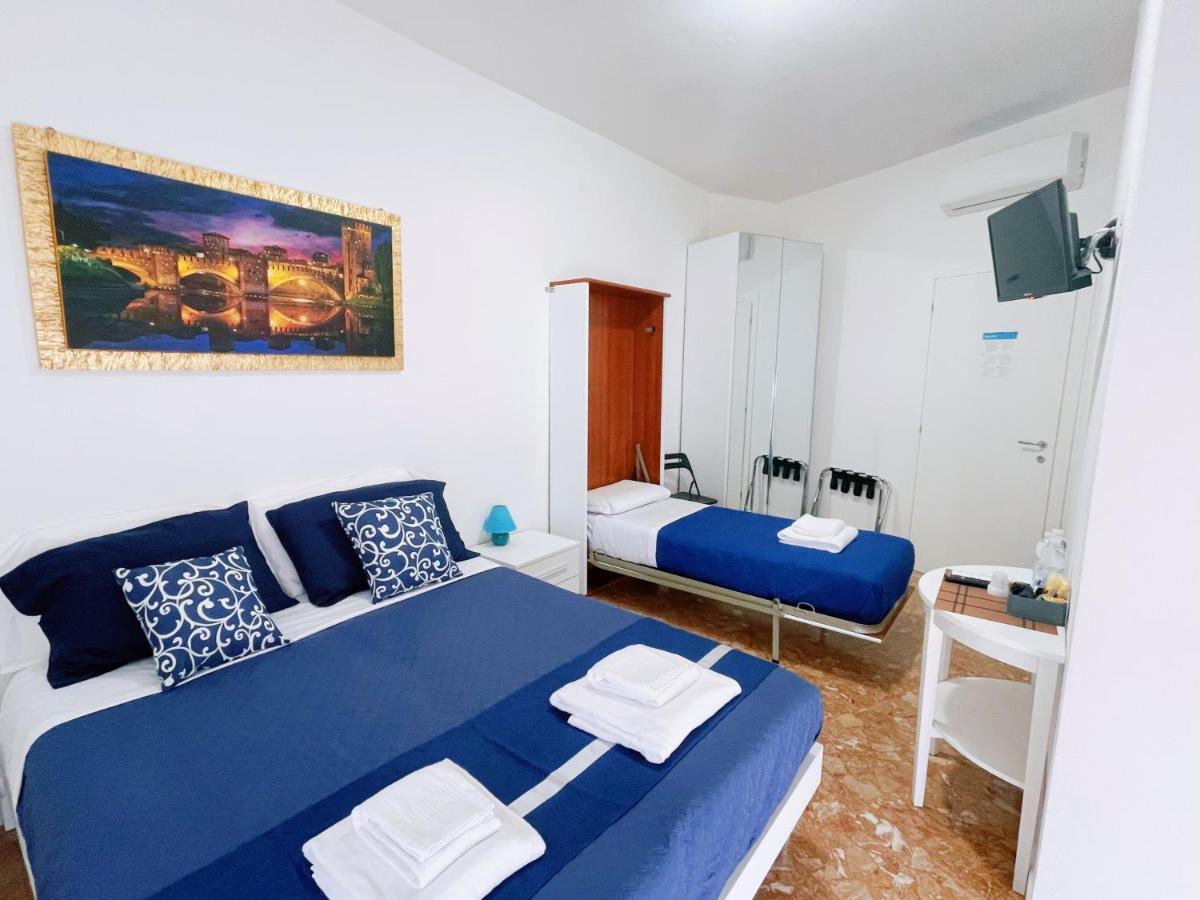 Confortini Rooms Sunday Verona Eksteriør bilde