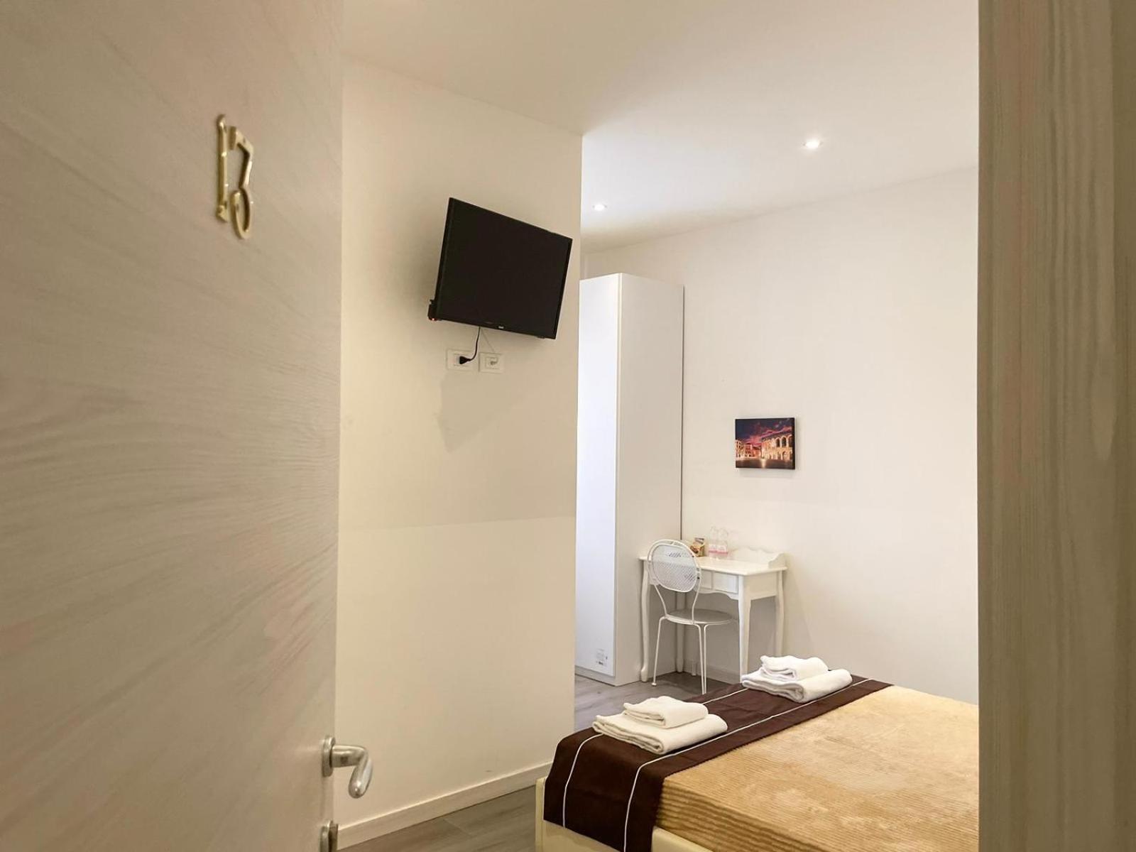 Confortini Rooms Sunday Verona Eksteriør bilde